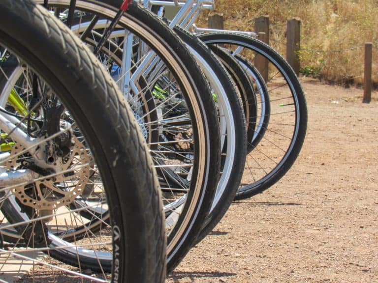 Tips to Maintain Tubeless Tires for Harsher Rides