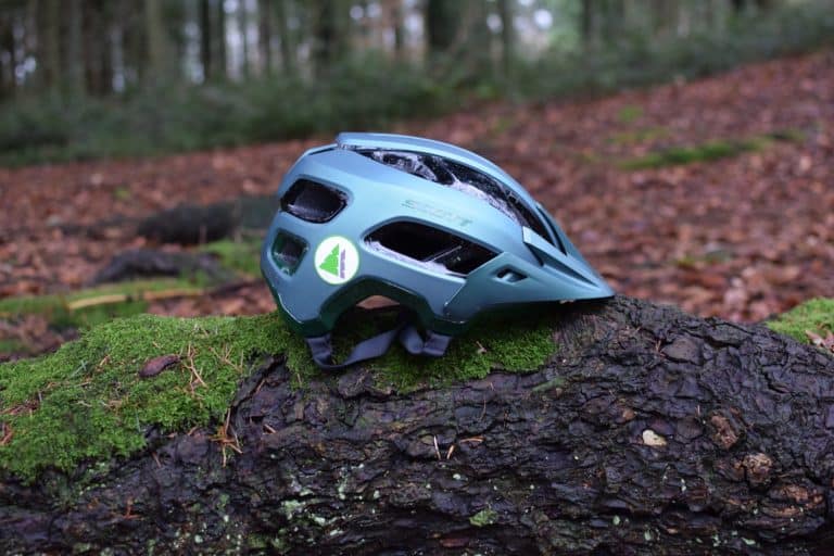 A Detailed Guide On The Right Time To Replace Your Bike Helmet