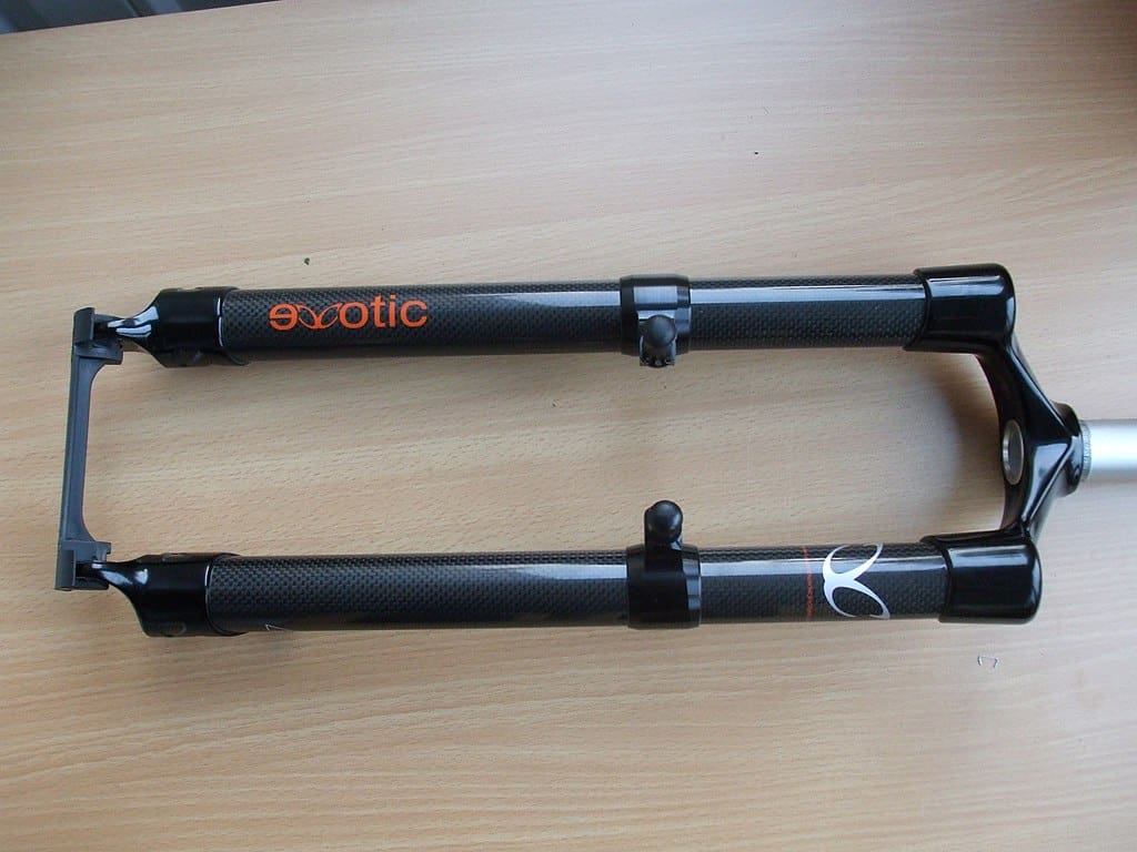 A STEPWISE GUIDE ON HOW TO FIX BENT MTB FORKS