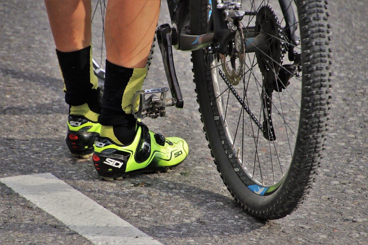 How Should Cycling Shoes Fit: A Detailed Buying Guide For Beginners