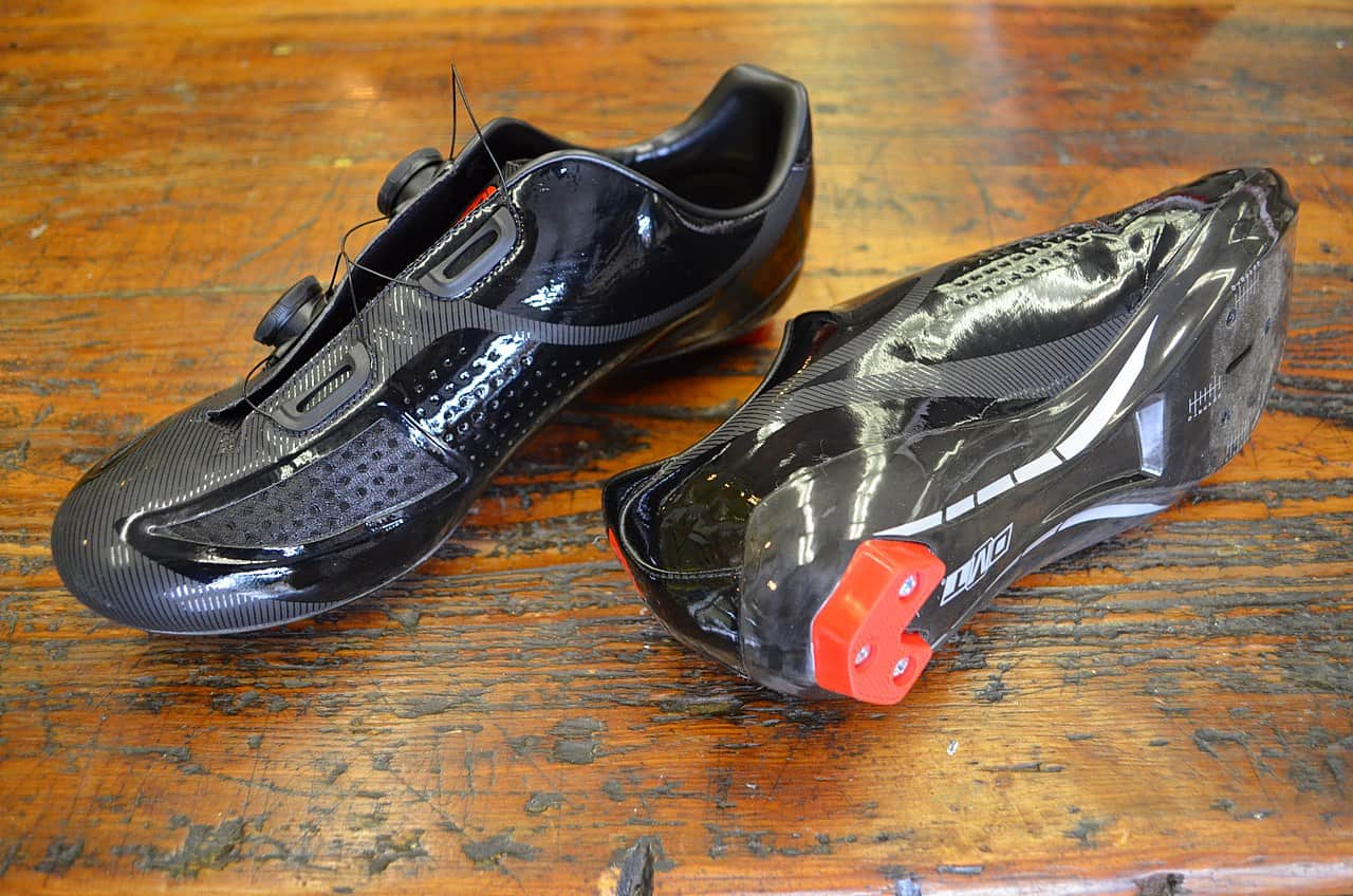 How long cycling shoes last and how to take care of them